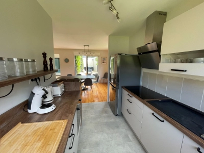 Cuisine ouverte tout equipée